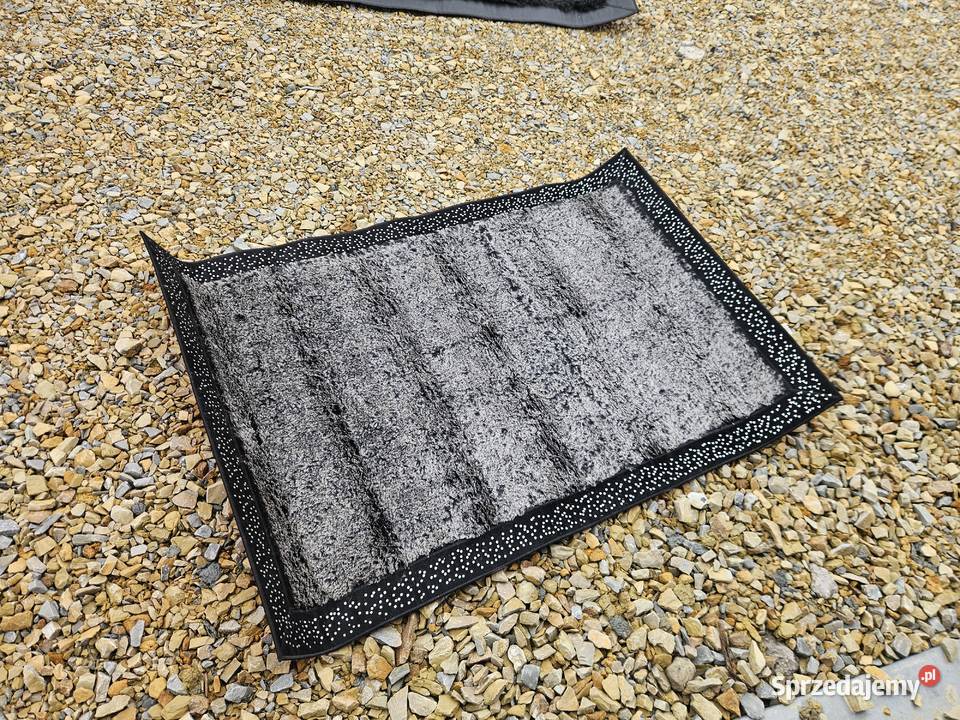Dywan Swarovski czarny z kryształkami 130x85 śląskie Mysłowice