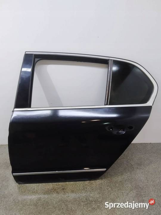 DRZWI LEWE TYŁ CZARNE SEDAN Skoda Superb II