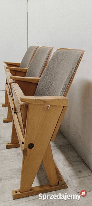 fotele kinowe TON Czechosłowacja lata 7080te Fotele