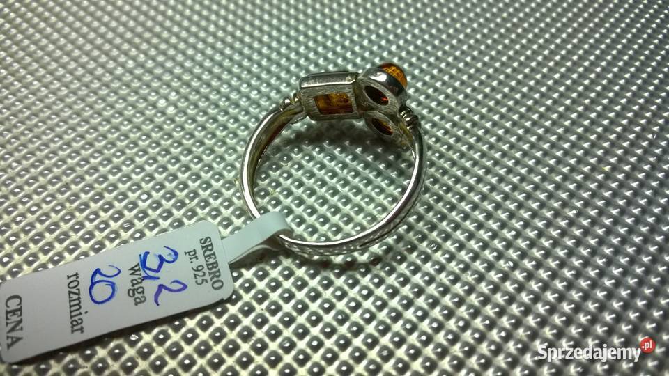 pierścionek Z BURSZTYNAMI 0126