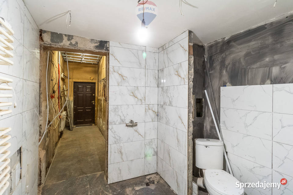 2 pokoje parter centrum Brzezin parking Brzeziny