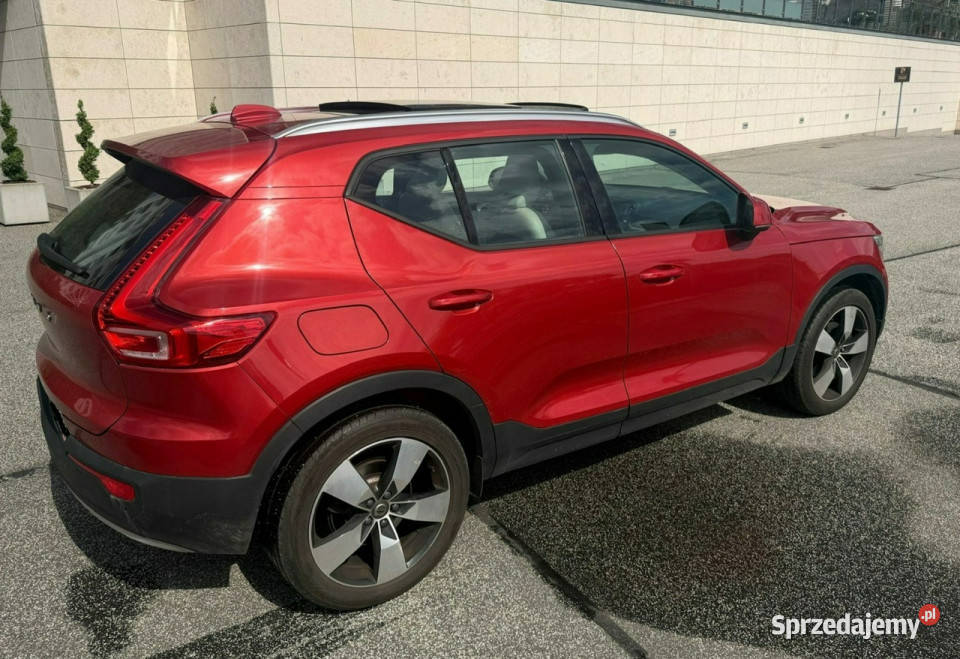 Volvo XC 40 SUV Sadlno