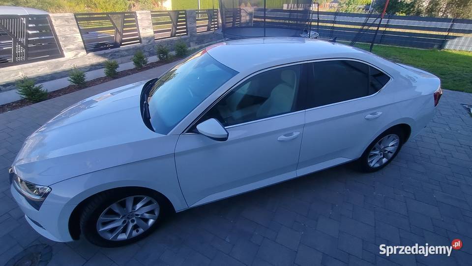 Skoda SuperB 15 benzyna Salon