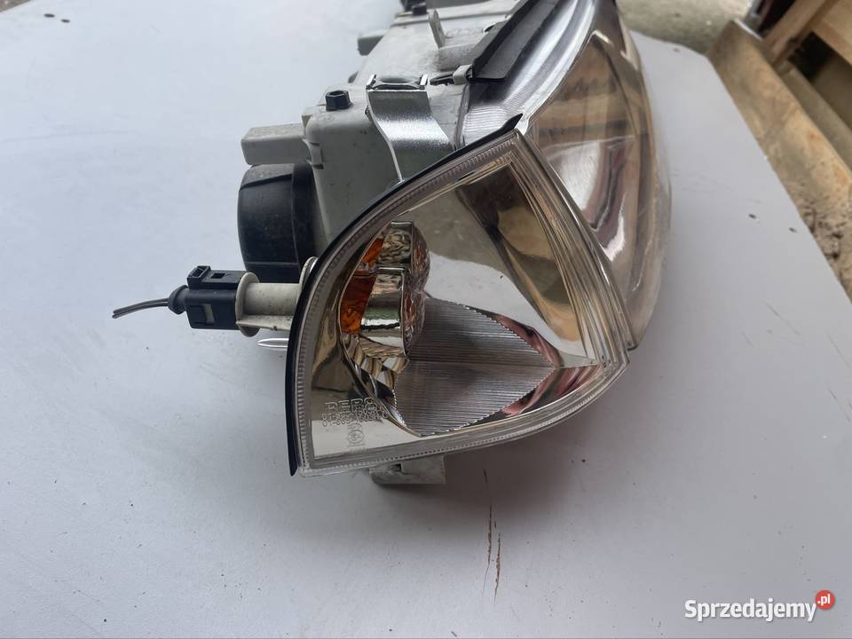 Reflektor lampa przód lewa prawa skoda octavia I