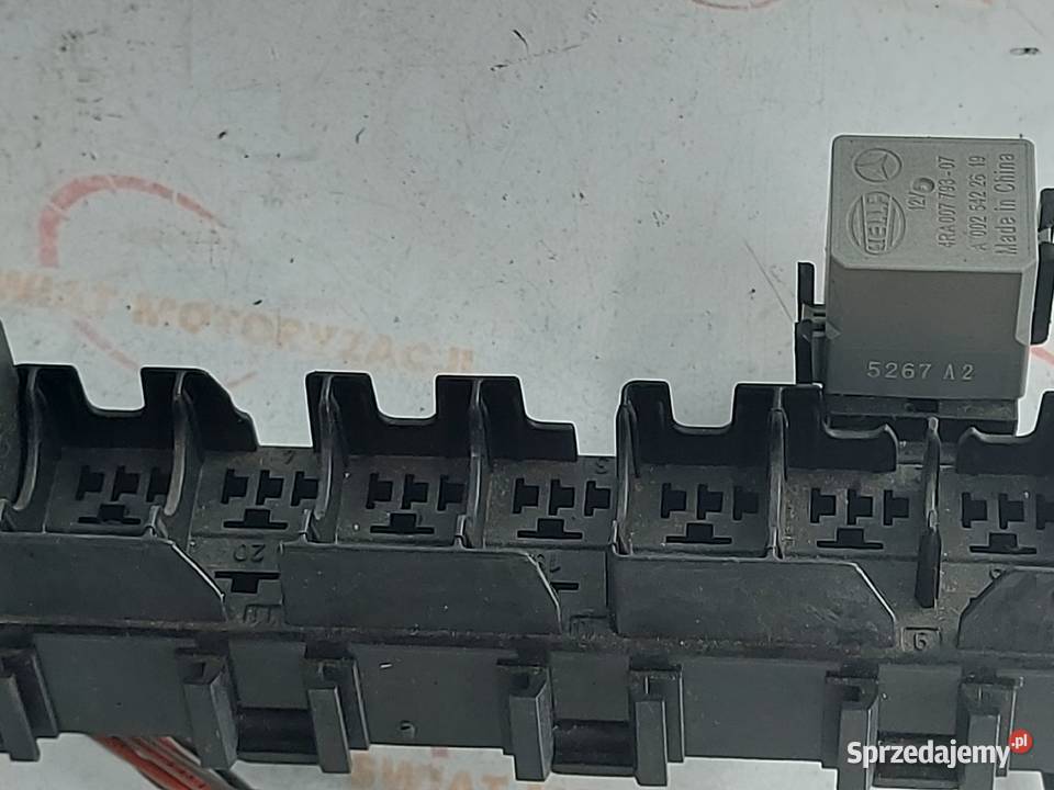 VW CRAFTER I LIFT 16r skrzynka bezpieczników Kielce