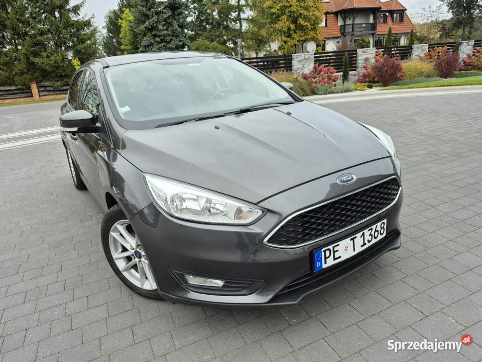 Ford Focus 16tdci navi bezwypadkowy alufegi pdc światła do jazdy dziennej Drelów