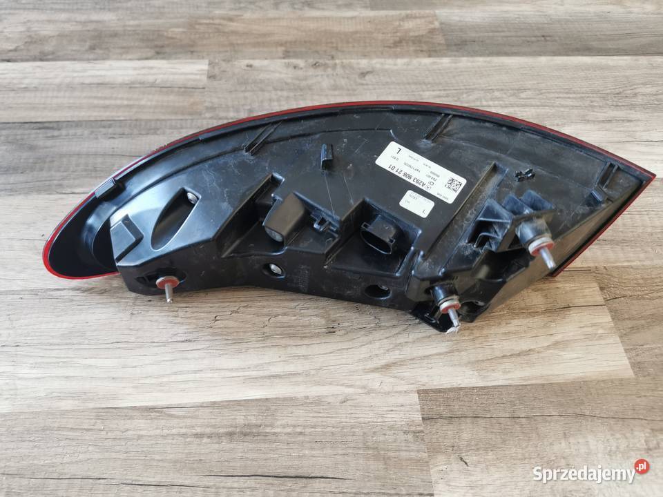 Mercedes EQC N293 Lampa Tylna lewa A2939062101 2 osobowe Pielgrzymka