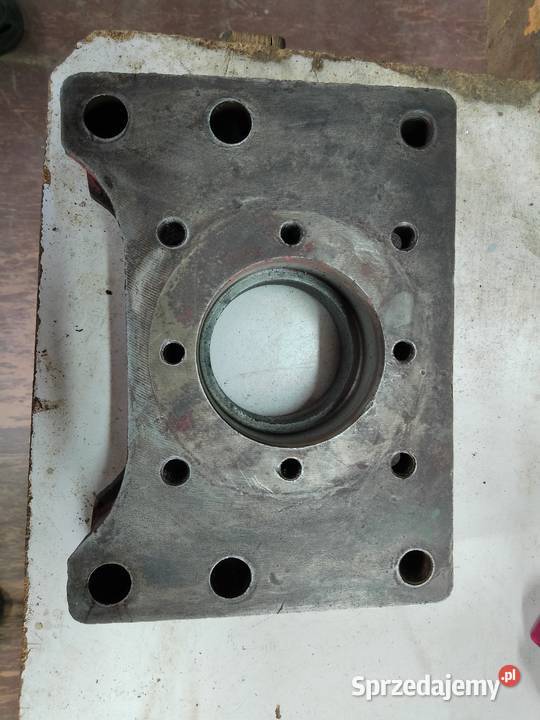 korpus pośredni wałka wom ursus c360 c355 pomorskie Bytów