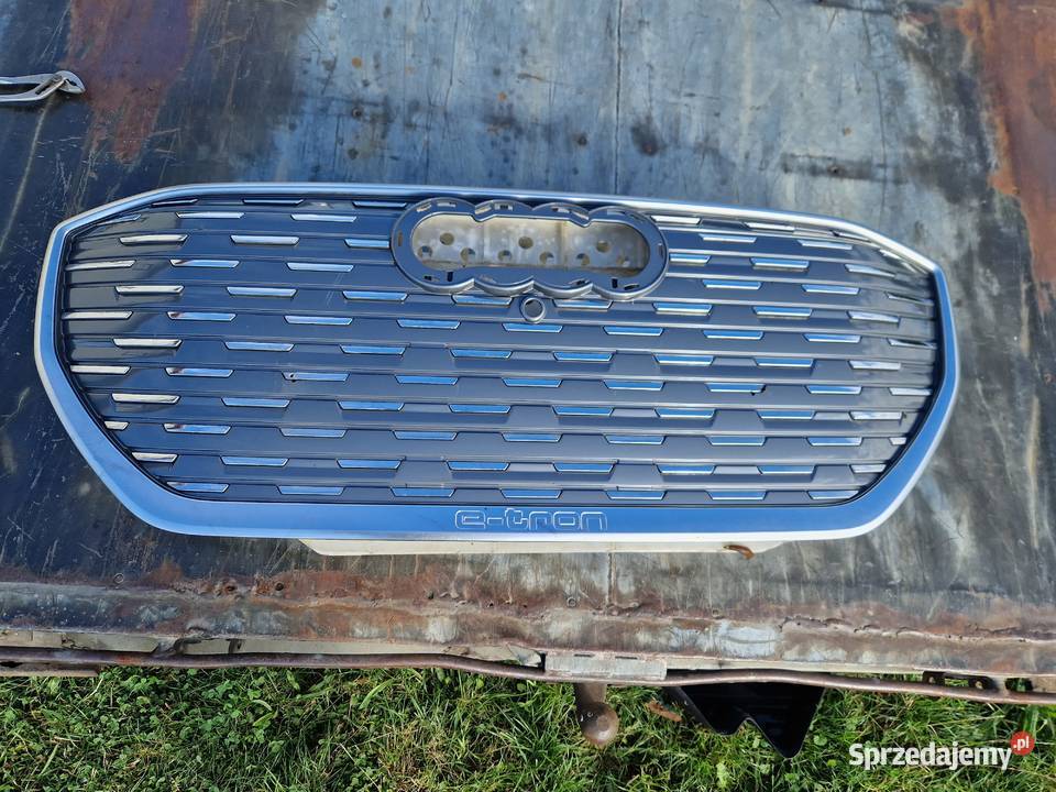 Audi Q4 ETRON Grill Atrapa ORG Chrom Mielec sprzedam