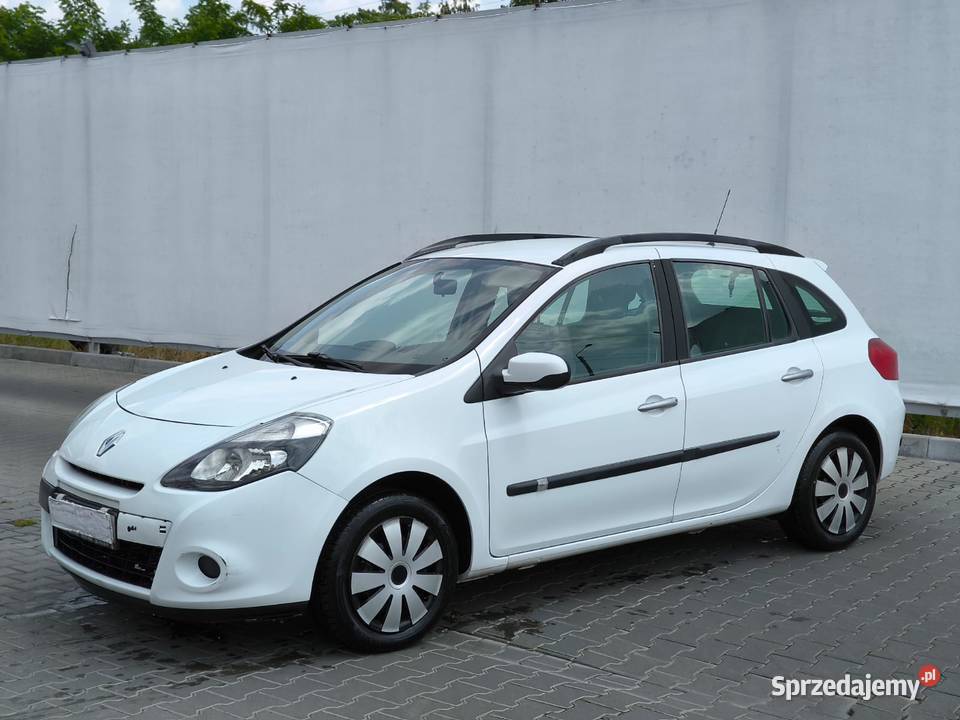 Renault Clio 15 dCi 68 2010 Polski salonMożliwa kupiony w polskim salonie Ksawerów