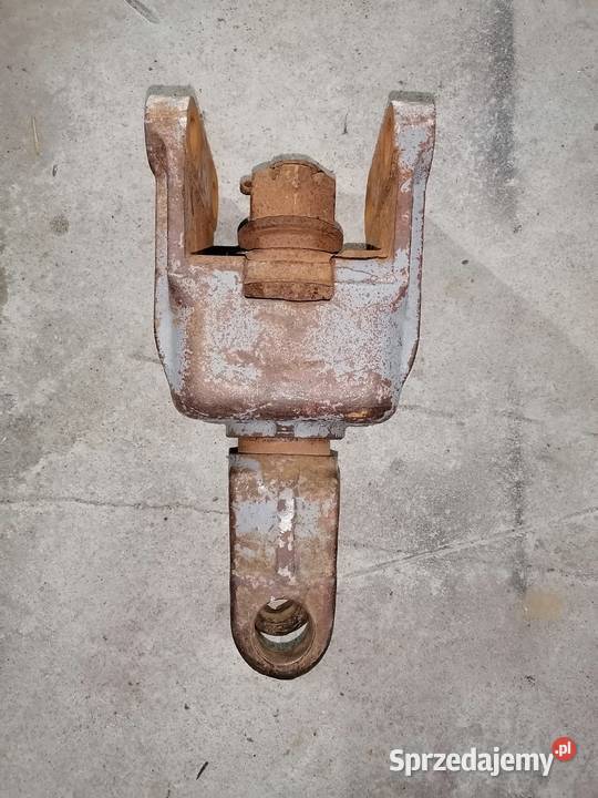 Zaczep górny Ursus 330 330 M 335 nieuszkodzony