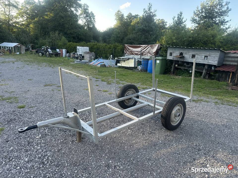 Przyczepka jednoosiowa 240 x 110 nieuszkodzony Pradła