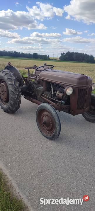 Ciągnik Ford 9n 1940r oryginał UNRRA Węchadłów