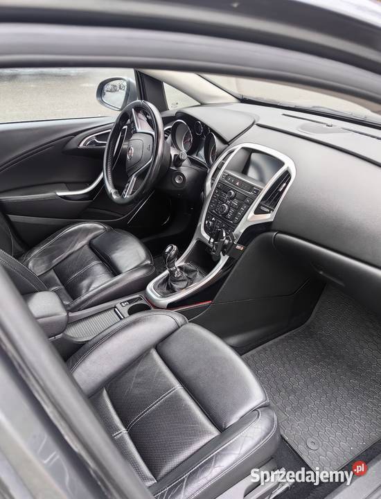 Opel Astra J 20 CDTI Cosmo światła przeciwmgielne Astra lubelskie Zamość