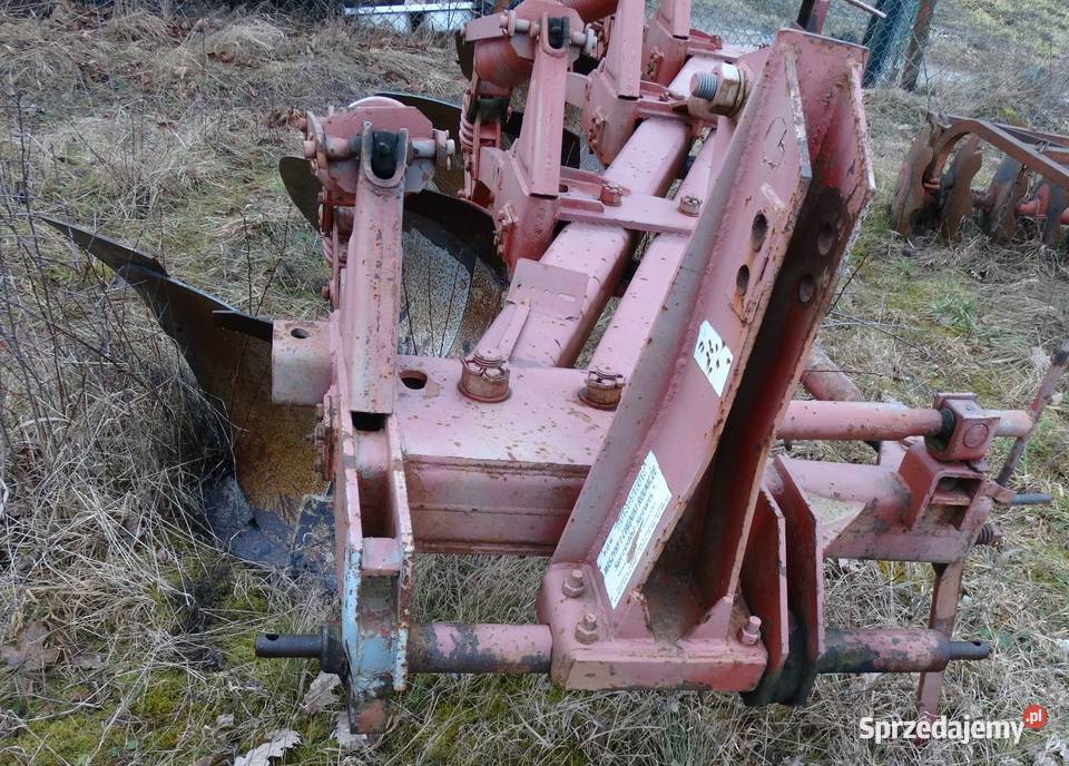Pług Unia 4 skibowy na zabezpieczeniu Rekowo