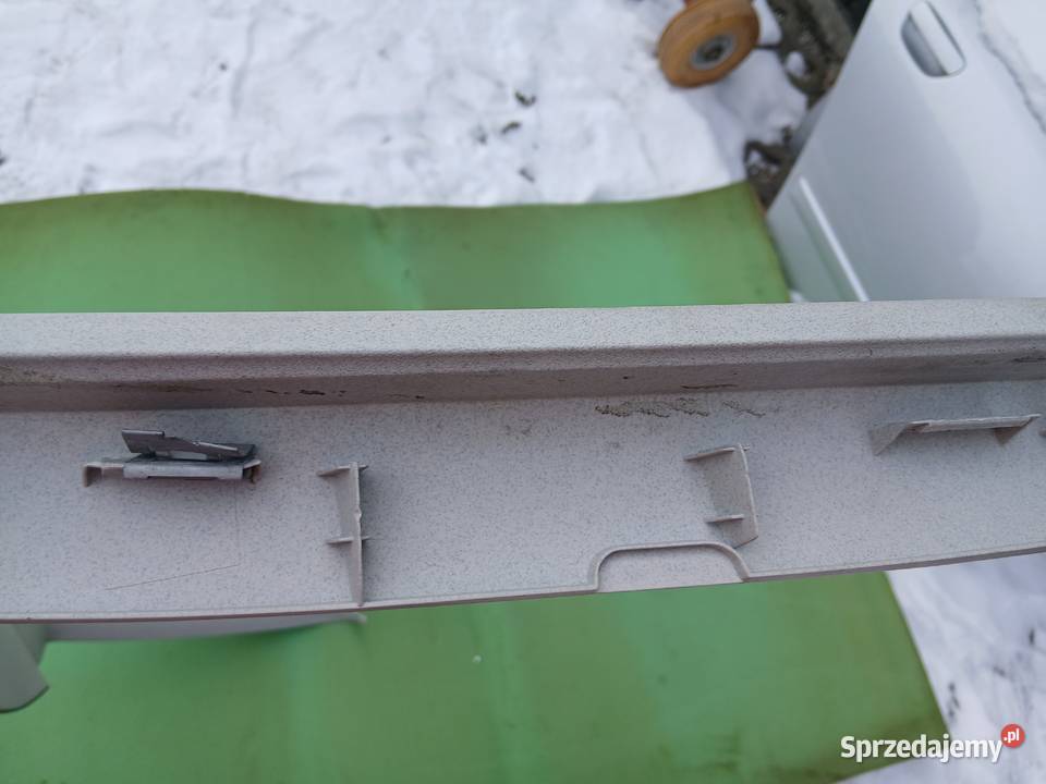 Ramka plastik klapy tył kombi VW PASSAT B5 FL Szczerbice