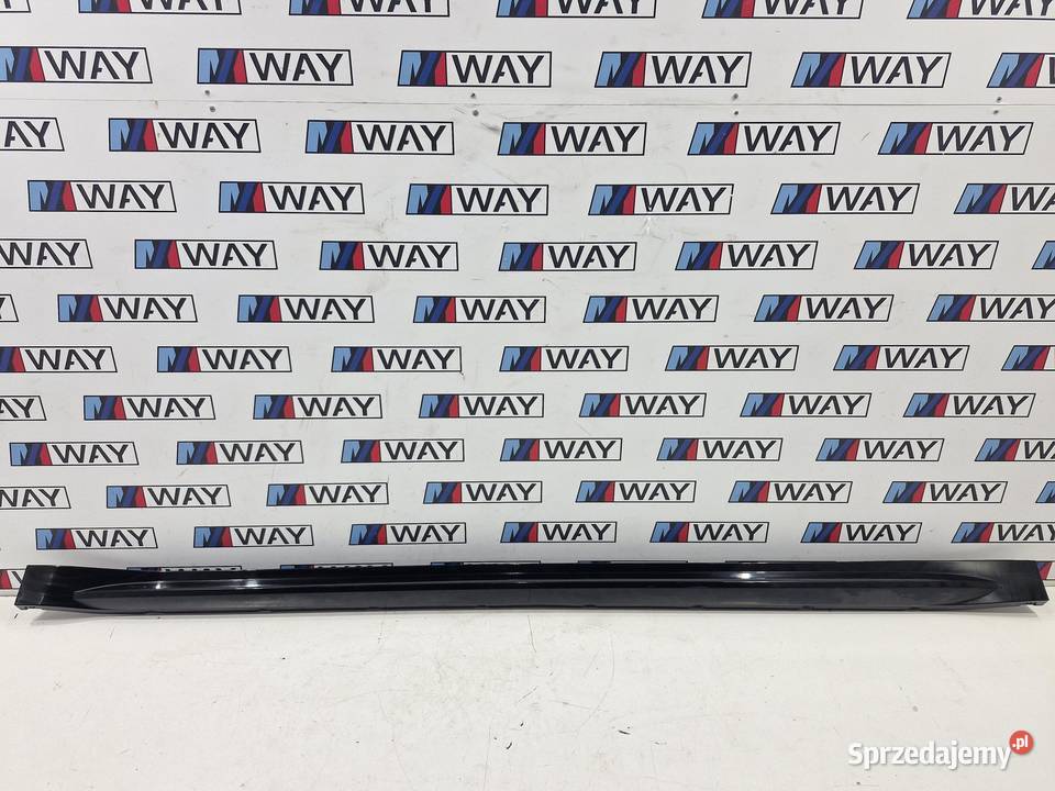 BMW M3 G80 DOKŁADKA NAKŁADKA PROGU LEWA osobowe