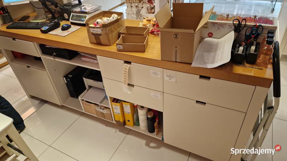 Sprzedam wyposażenie sklepu Warszawa