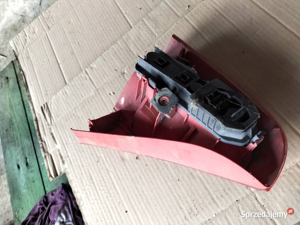 Renault Clio II 2 LAMPA TYŁ PRAWA Kamień-Kolonia