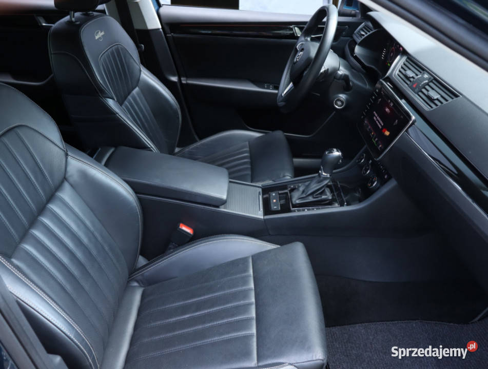 Skoda Superb iV 14 TSI PHEV światła do jazdy dziennej mazowieckie Piaseczno