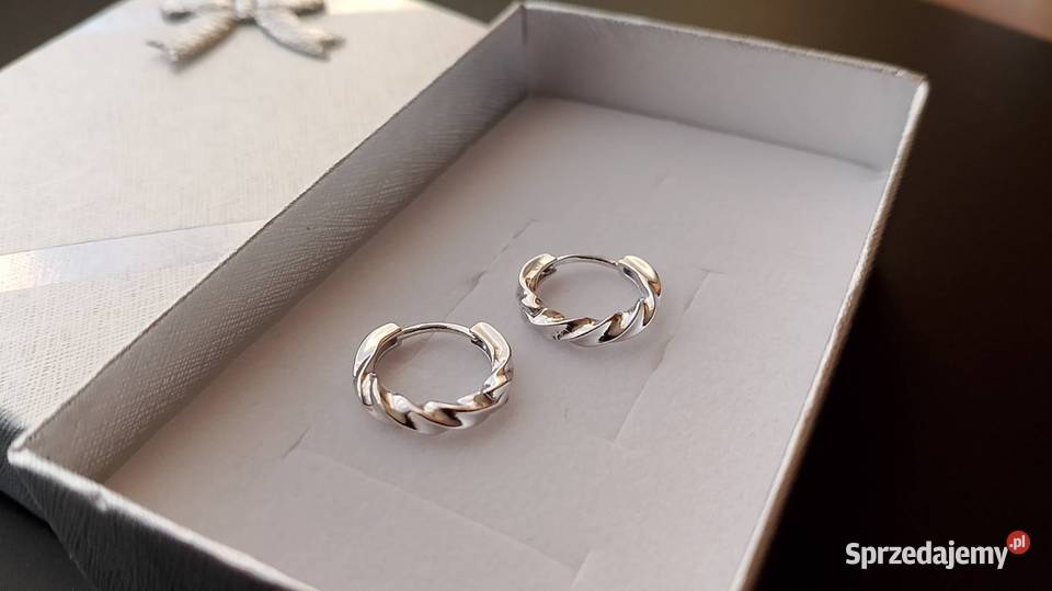 Nowe kolczyki kółeczka skręcane srebrne ok 12 Sopot sprzedam