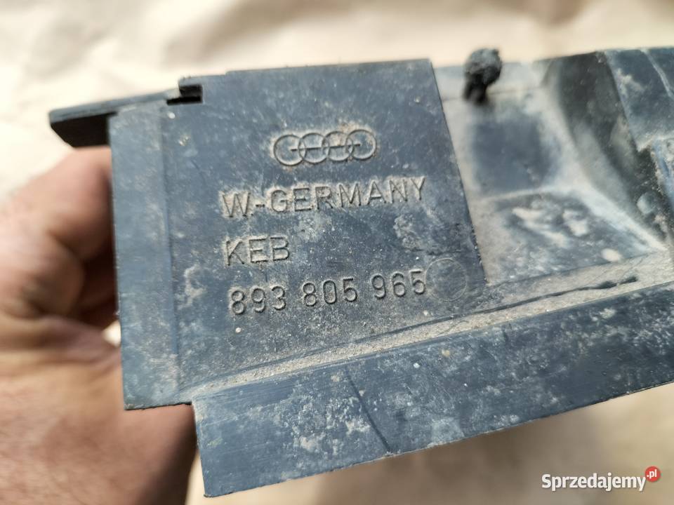 OSŁONA LAMPY PRZEDNIA PRAWA AUDI 80 B4 80B4 Kamień-Kolonia sprzedam