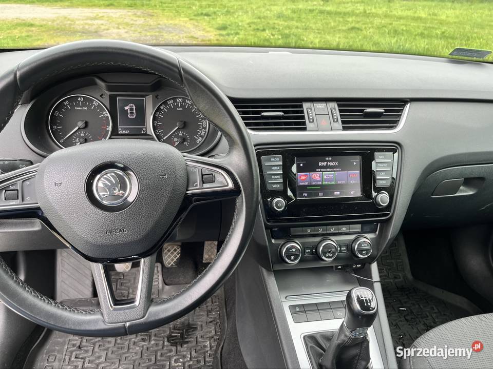 Skoda octavia III salon polski 2 właściciel 6 światła LED Legnica