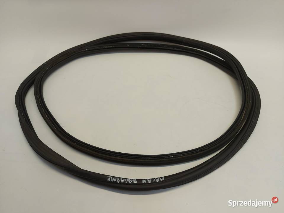 PORSCHE MACAN S 95B Uszczelka klapy bagażnika