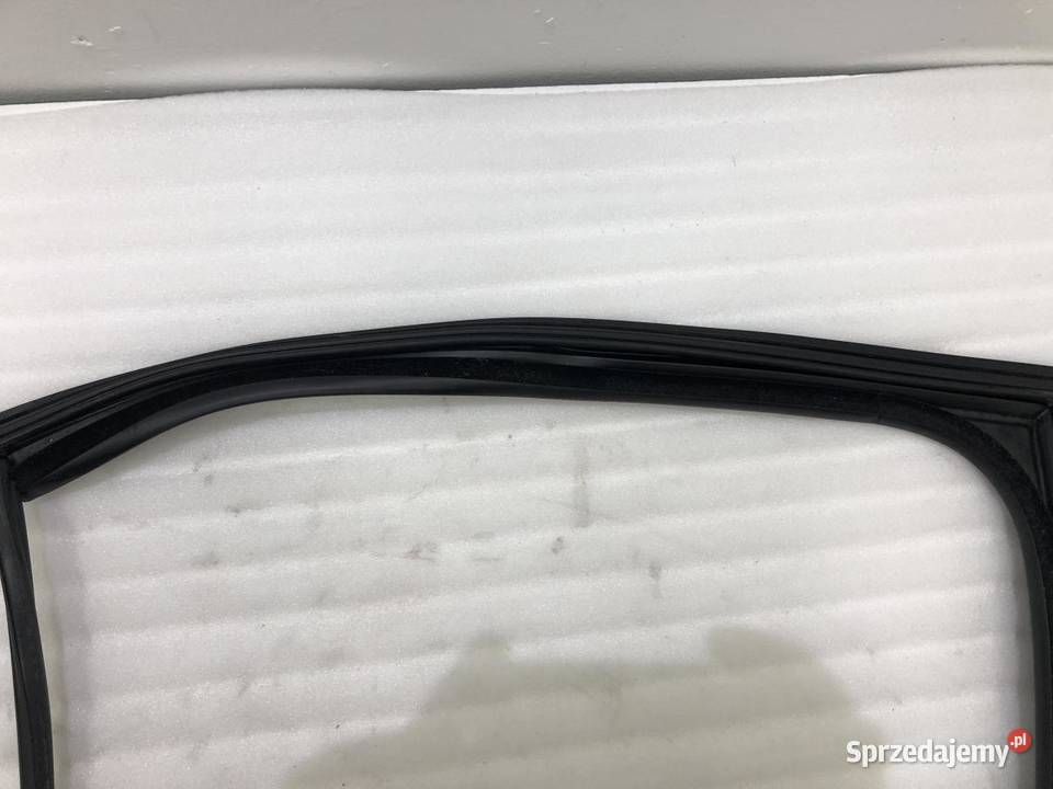 NAKŁADKA DRZWI USZCZELKA 5TA839902 VW TOURAN III
