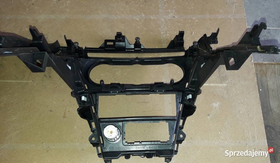 MAZDA 2 DJ PANEL ŚRODKOWY DOLNY Luboń
