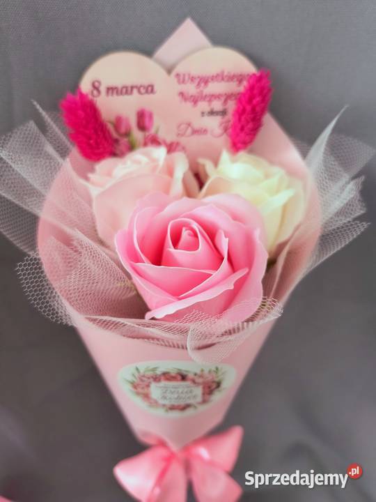 Bukiecik róże mydlane z magnesem Dzień Kobiet
