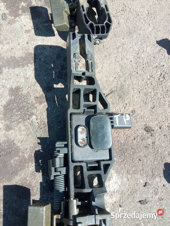 Mocowanie z klamkami renault laguna ll kombi Rok produkcji 2001 Posługowo sprzedam