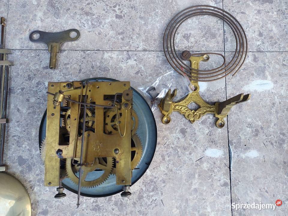 169 Zestaw mechanizm starego zegara ściennego Tczew