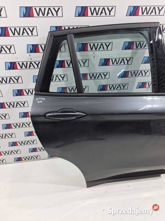 BMW X1 F48 DRZWI PRAWY TYŁ TYLNE PRAWE B39 osobowe sprzedam