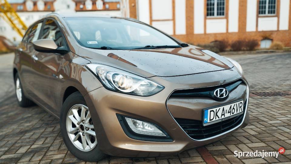 Hyundai i30 16 CRDi Comfort welurowa tapicerka