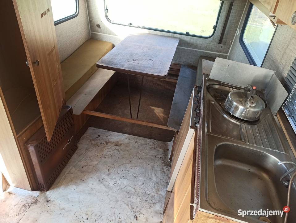 Przyczepa kempingowa knaus komfort 415