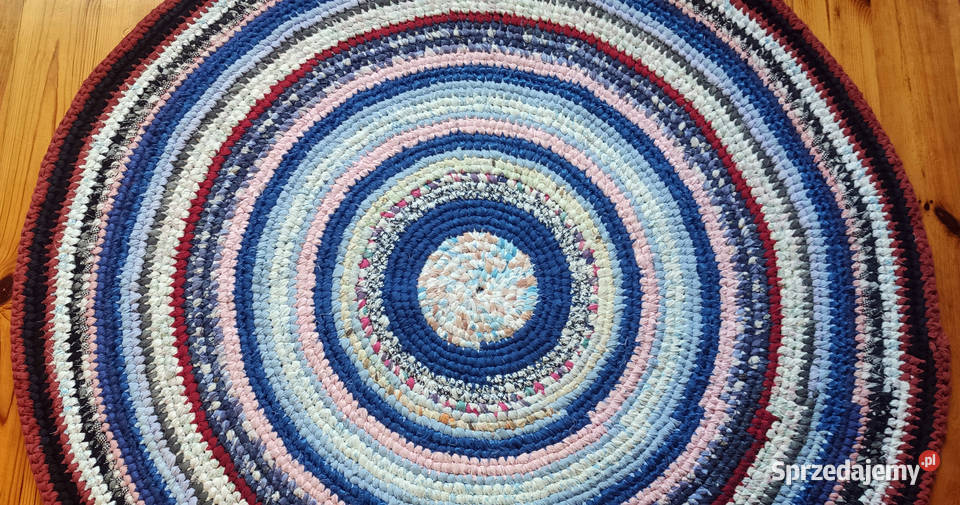 Dywan okrągły średnica 135 rękodzieło zero waste