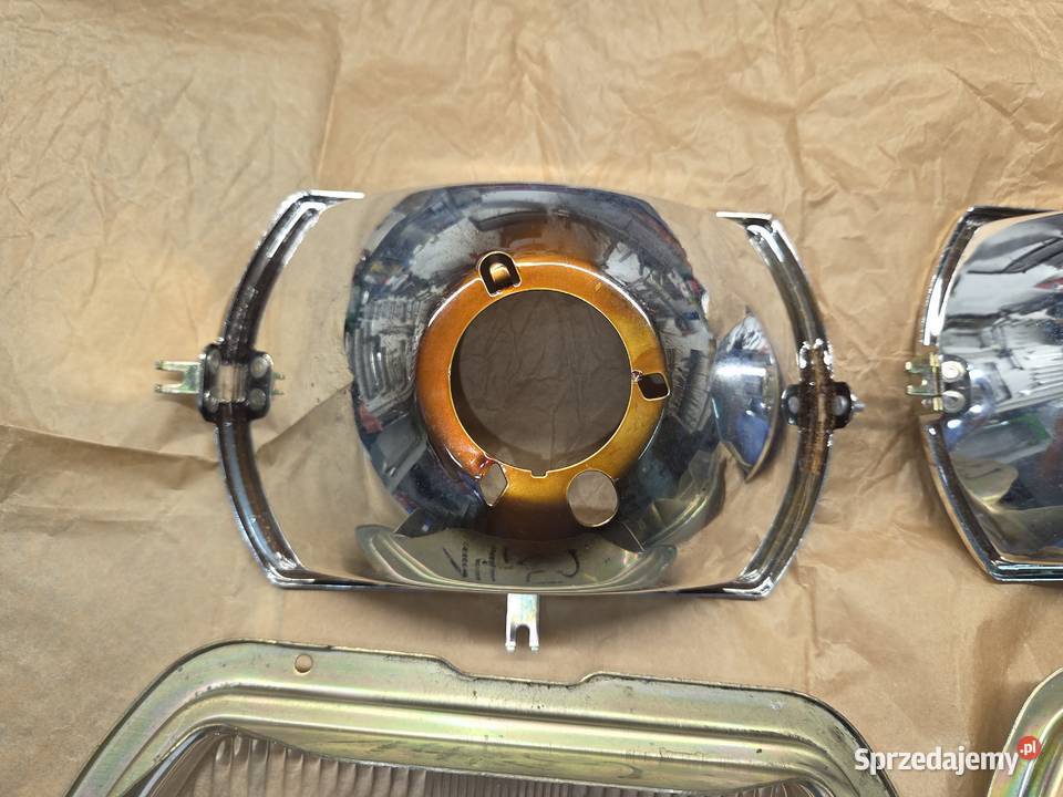 Wartburg 353 Nowe reflektory przednie para 1 sza osobowe Lampy przednie Piaseczno