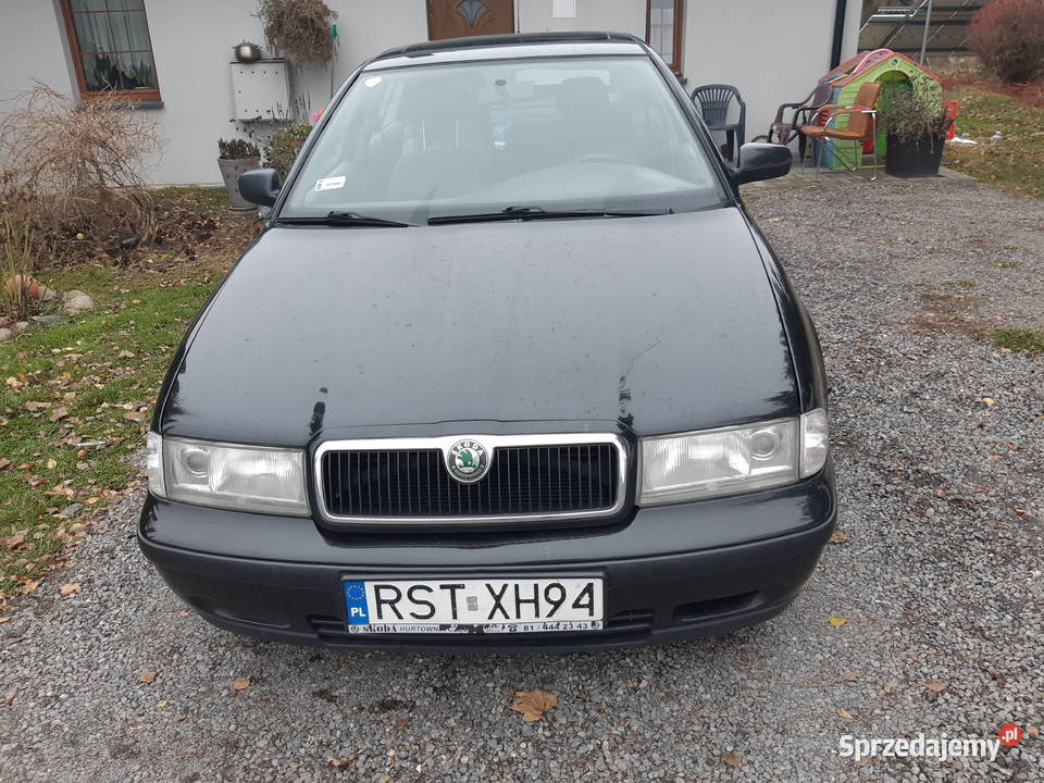 sprzedam Octavię 18Bgbogate wyposażenie manualna sprzedam