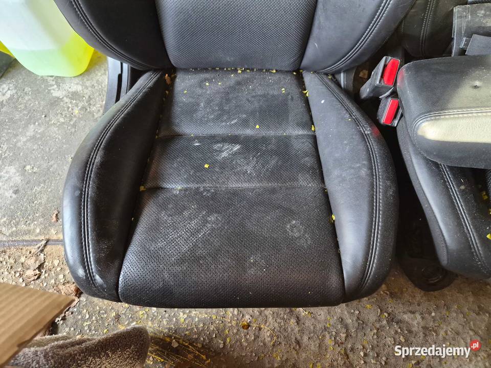 Jeep Grand Cherokee wk2 komplet foteli świętokrzyskie Chmielnik