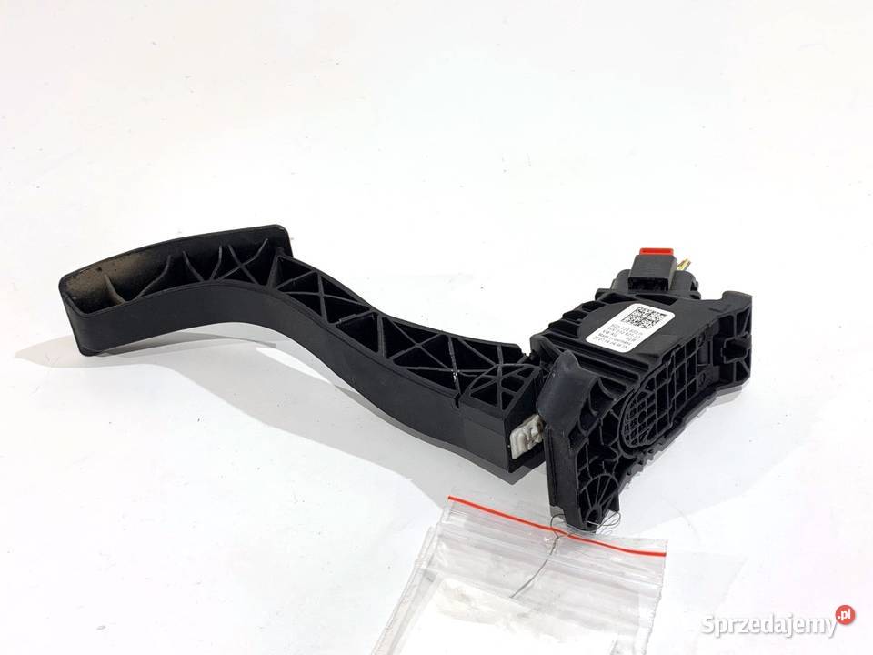 POTENCJOMETR GAZU VW PASSAT B8 5Q1723503H 20 190 osobowe Potencjometry sprzedam