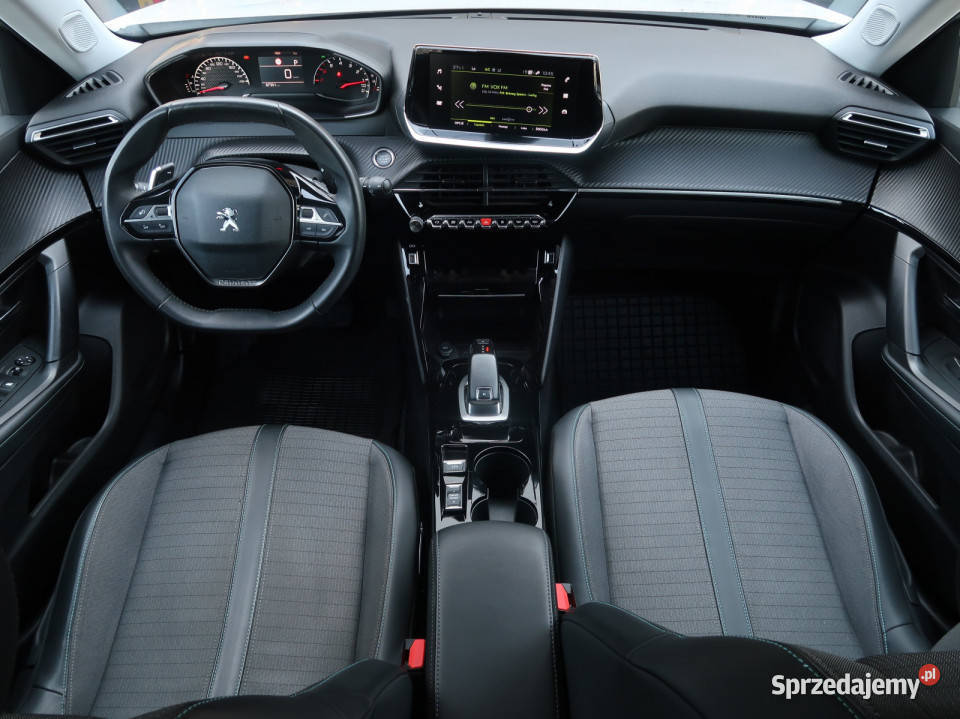 Peugeot 2008 12 PureTech automatyczna