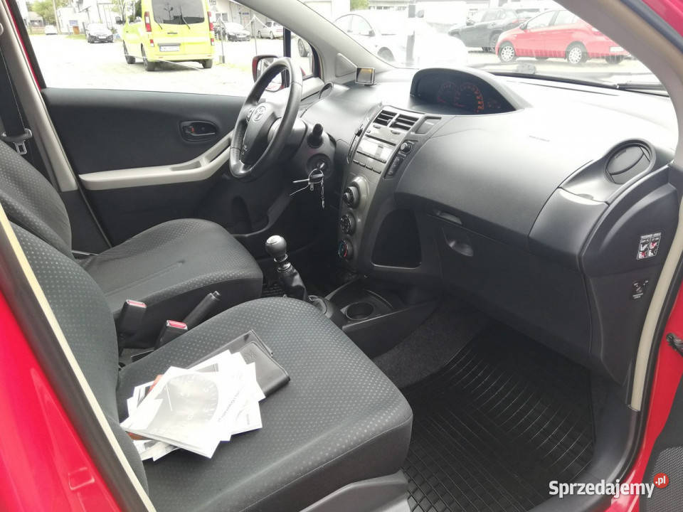 Toyota Yaris 13 Benzyna 2010 Lift Salon Polska 1 czujnik parkowania Mielec