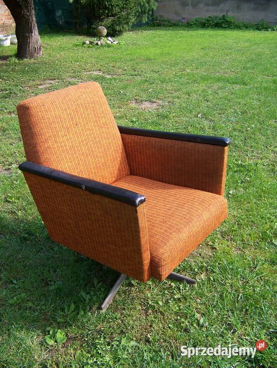 fotel obrotowy z lat 70tych Dargikowo