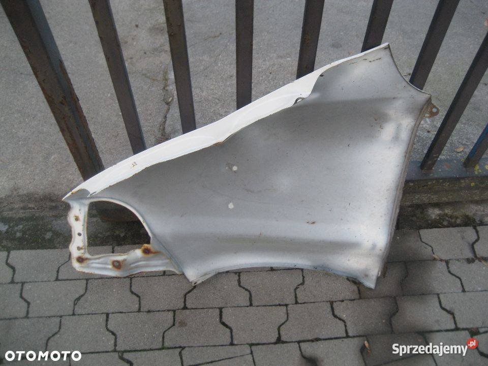 toyota hiace 9506r błotnik przód prawy osobowe Rakoniewice