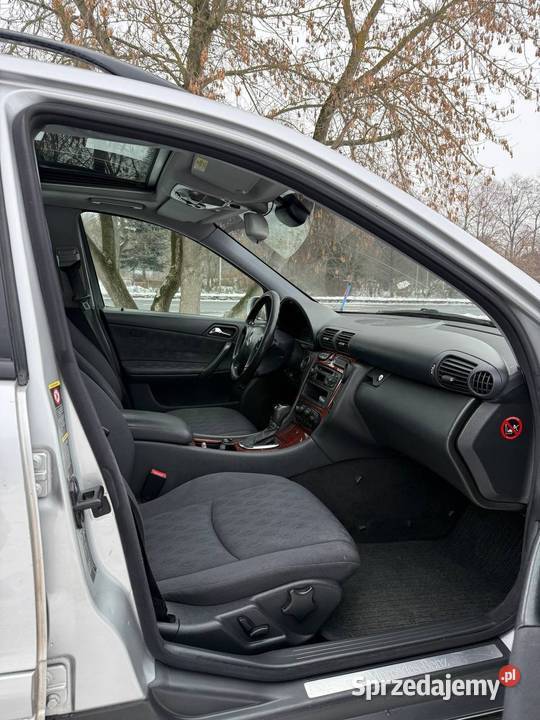 MERCEDESBENZ CCLASS nieuszkodzony Warszawa sprzedam