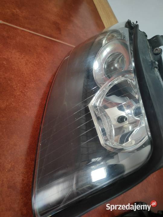 Lampy przód a4 b6 valeo czarne środki h7 lampy przednie