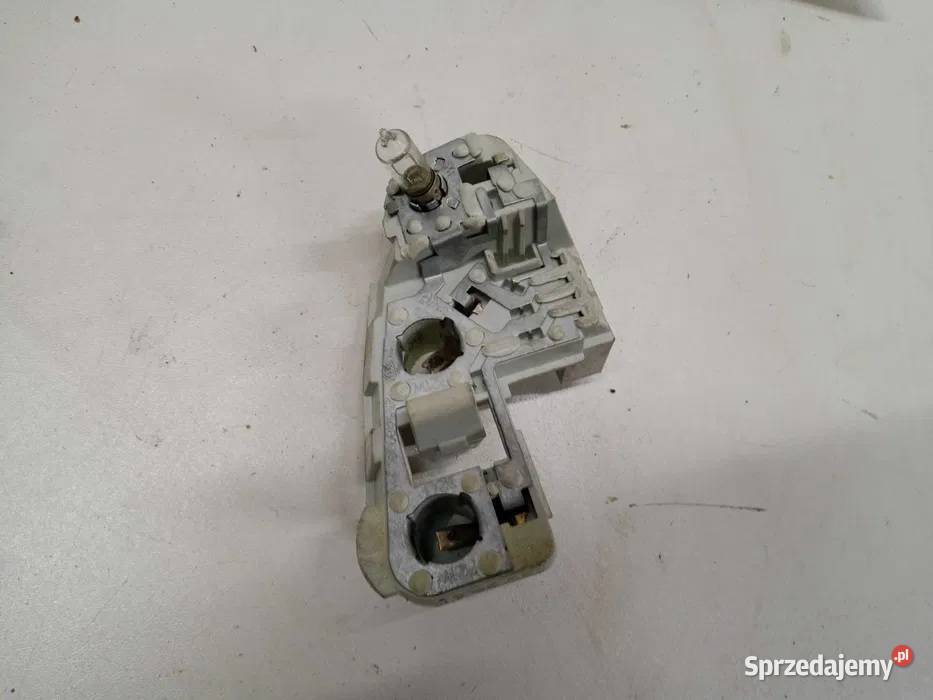 BMW E90 wkład oprawka lampy klapy tył uniwersalne Bydgoszcz