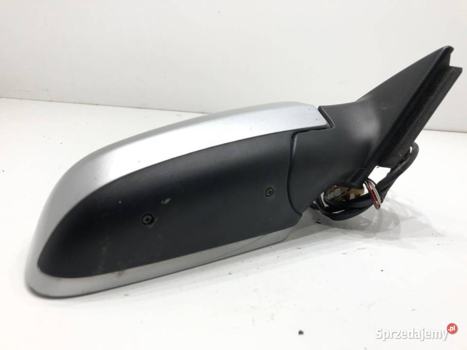 LUSTERKO PRAWY AUDI A4 B6 SedanLimuzyna 0005 osobowe