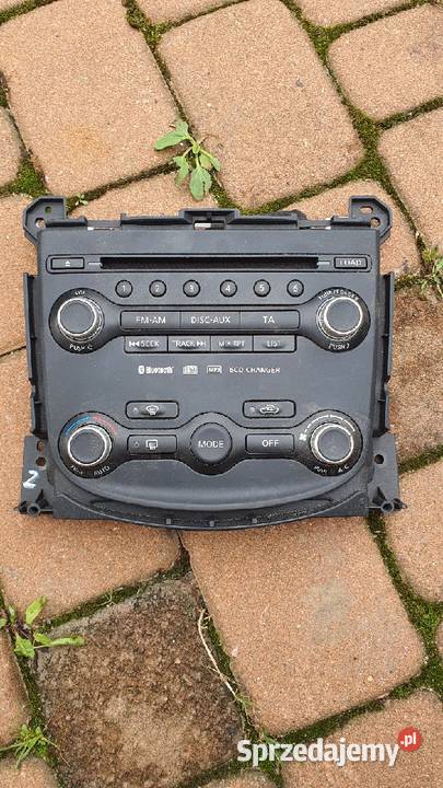 PANEL NISSAN 370Z Wyposażenie wnętrza